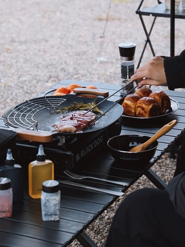 バーベキュー・調理用品 BRUNT snake fis black Amazon.com: Blackdog Camping Spice Set with 7 Containers, Pepper